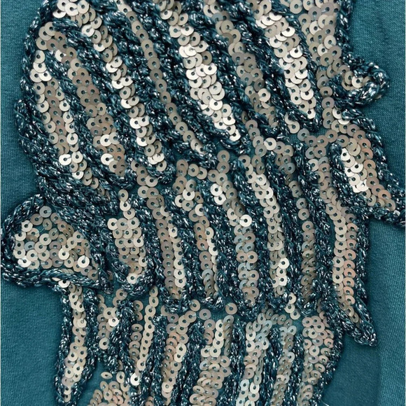 Unbranded Womens Wings In The Back Caftan Velvet Green Sz Medium to Large - Picture 9 of 11